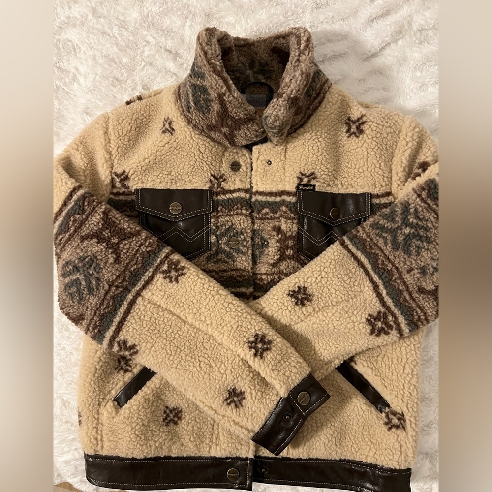 WRANGLER pattern sherpa jacket !!